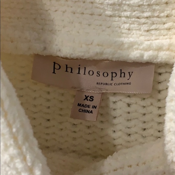 Turtle neck sweater - Picture 2 of 3